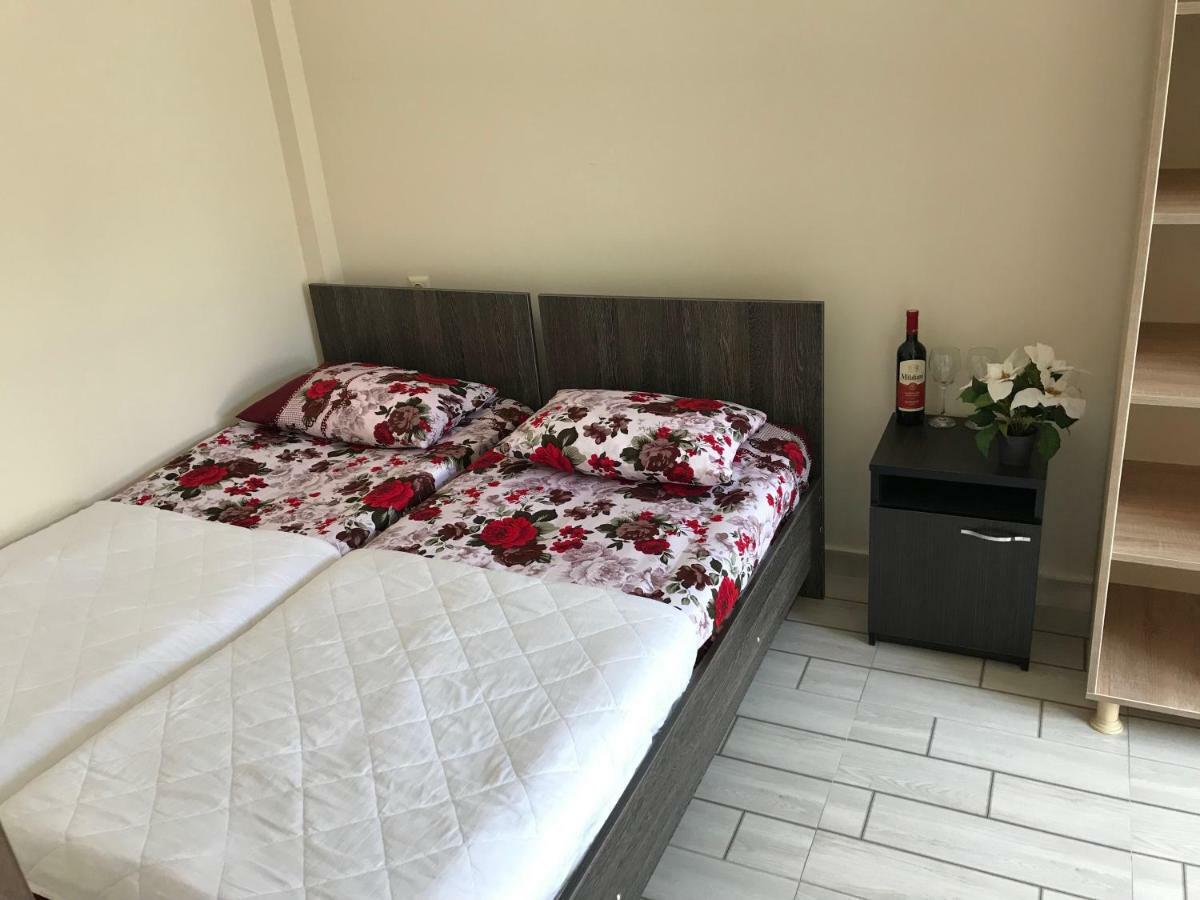 Guest House Chexovi 24 Kobuleti Dış mekan fotoğraf